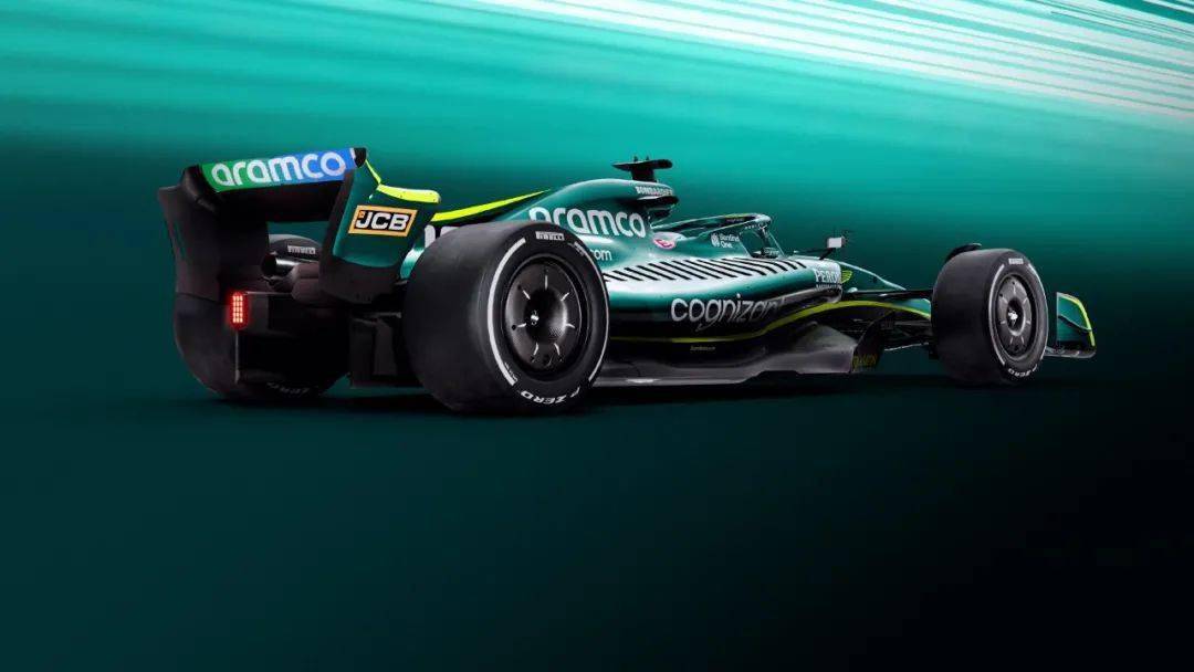 阿斯顿马丁完胜哈斯车队，拉塞尔惊艳四座