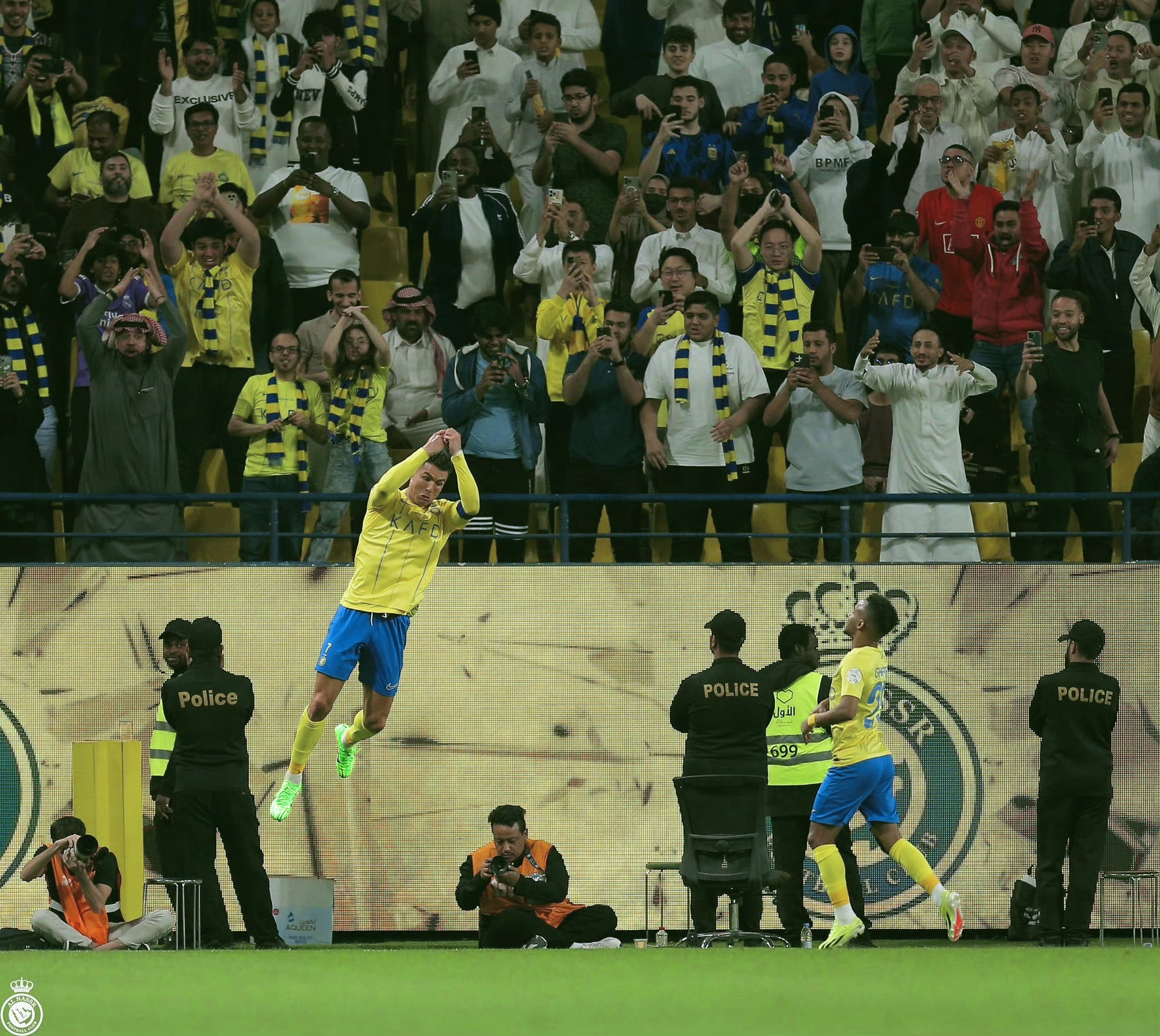 日本力克阿森纳，C罗点燃赛场