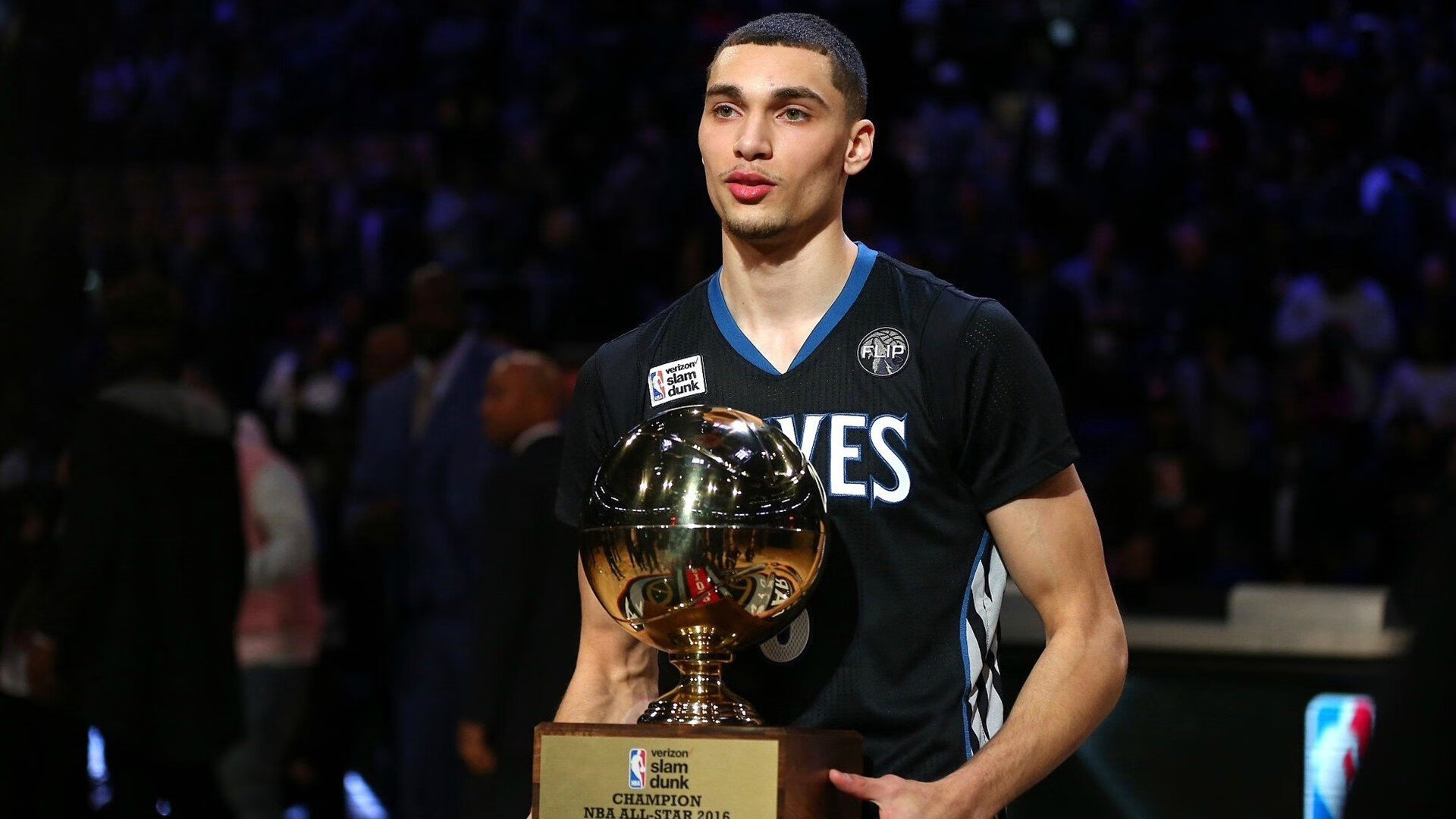 太阳耀斑灼平圣城，文班亚马关键先生光芒难挽败局